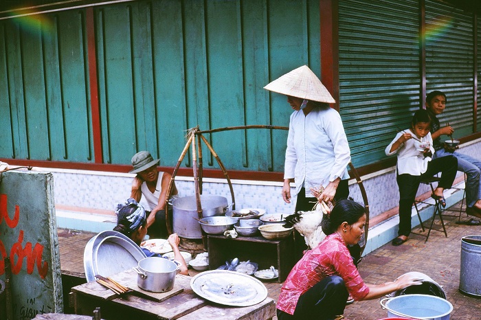 repas Vietnam trottoir